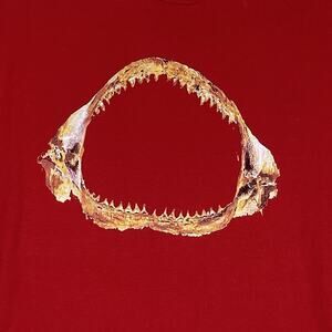 Blankenship Dry Goods Men M Red Shark Jaws Elephant Pocketed TShirt USA Patriot